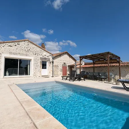 Maison Familiale Avec Piscine Privee Et Jardin Pour 11 Pers - Fr-1-653-265 * Magnac-Lavalette-Villars